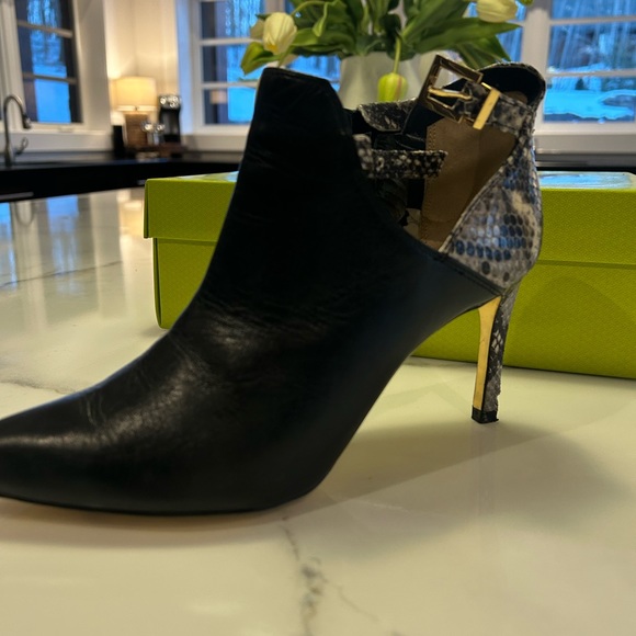 Black and snakeskin Ted baker Womans heel/ankle boot - Picture 2 of 4